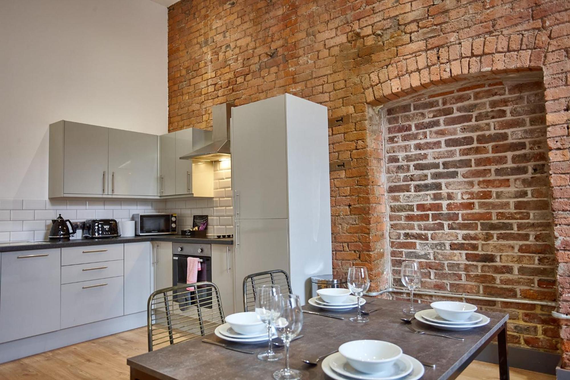 The Ruby Suite Manchester Exterior photo